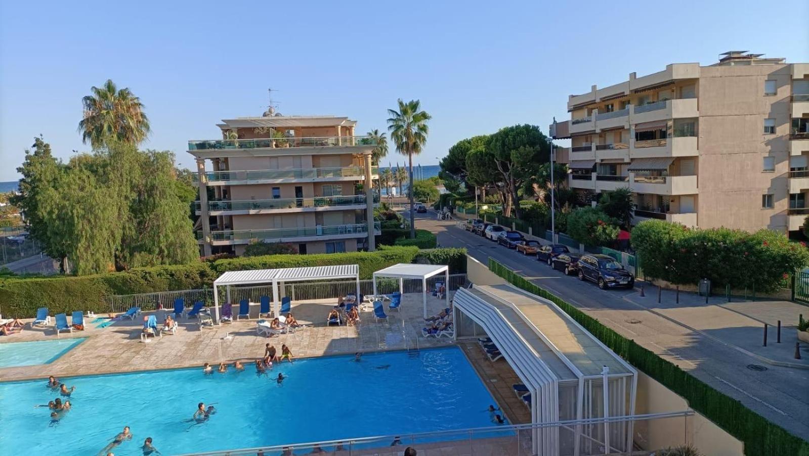 Inter-Residences Heliotel Marine Saint-Laurent-du-Var Buitenkant foto